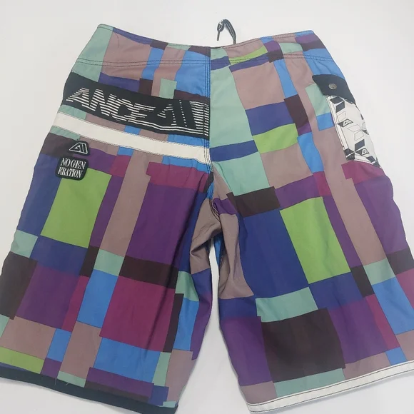 Multicolor Geometric Men's Swim Shorts Size 32 - Picture 10 of 10